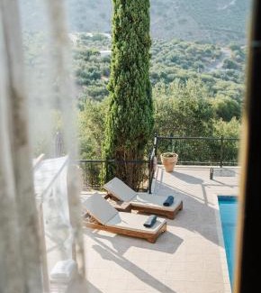 Makhairoi Villa | Villa Elia Provarma - Your villa