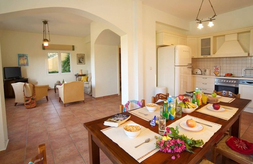 Fiskardo Villa | Villa Emelisse by Villa Plus