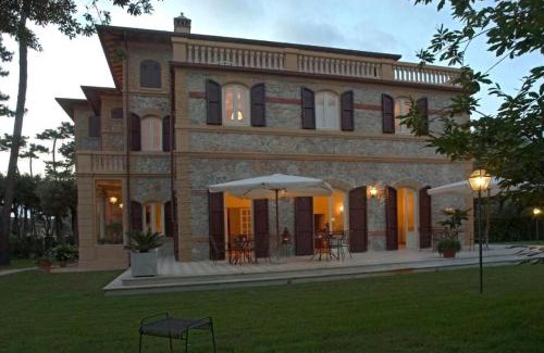 Marina di Pietrasanta Villa | Villa Emma