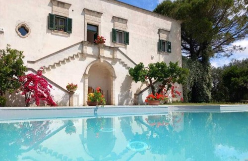 Latiano Villa | Villa Encantaimeto dimora Bouganville.