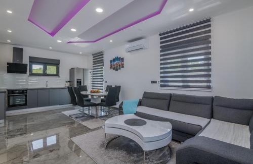 Garica House | Villa Enie