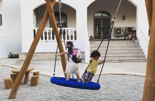 Navarres Villa | Villa española, Casa del Nene