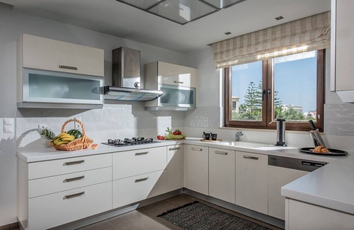 Stalida Villa | Villa Ete Premier 4 Bedroom Villa in Stalis with swimming pool. Sleeps 8.