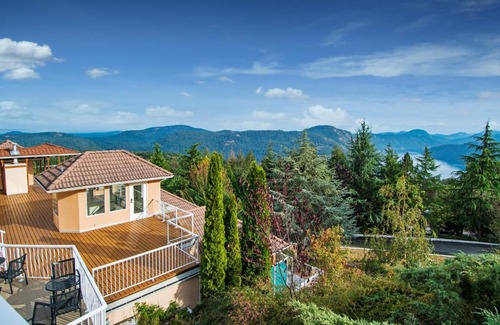 Malahat Resort | Villa Eyrie Resort
