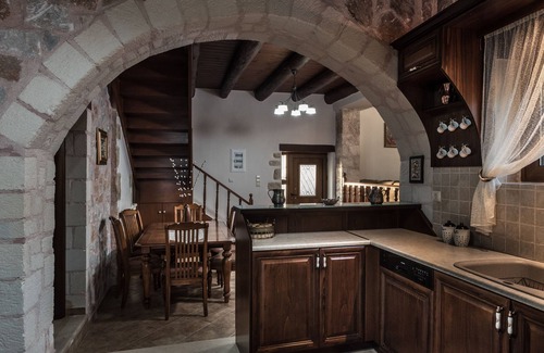 Thimia Villa | Villa Fabrica traditional house
