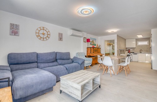 Casas de Torrat Villa | Villa 'Farau' with Sea View, Wi-Fi and Air Conditioning