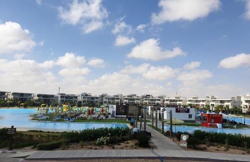 Shurtah al-Dakhlah Villa | Villa first row seaview amwaj