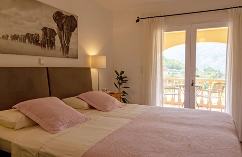 Benigembla Bed & Breakfast | Villa Foia Vella: room Magnolia