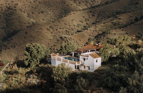 Canillas de Aceituno Villa | Villa for up to 8 persons with fantastic mountain views & private swimming pool