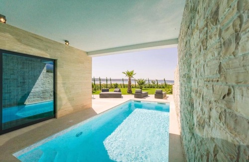 Ljubac Villa | Villa Four Seasons Ljubac Seaside