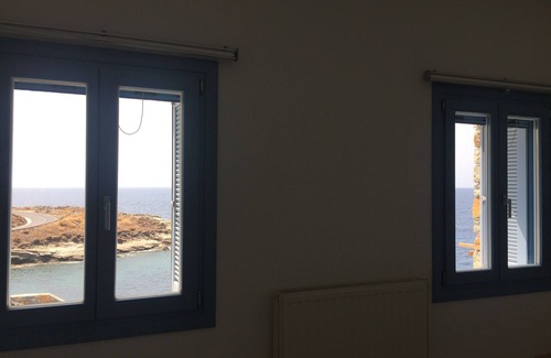 Koundouros Villa | Villa Frear -Two waterfront villas with infinity pool