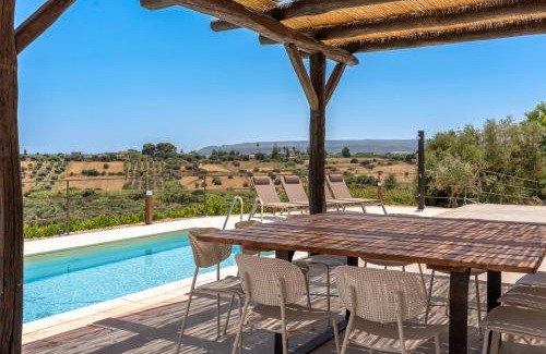 Syracuse Villa | Villa Frescura con Piscina by Wonderful Italy