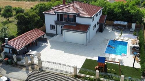 Zemunik Donji Villa | Villa Heaven
