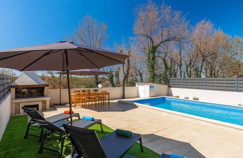 Farini House | Villa Holiday Home Sabine