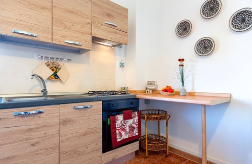 Sorso Villa | Villa 'Il Giglio Rosa' with Sea View, Private Terrace and Private Garden