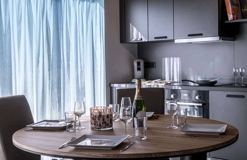 Maboge Villa | Villa in Belgium with Private Terrace