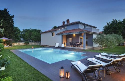 Vinkuran Villa | Villa in Pula near Beach with Private Pool