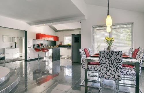 Vinkuran Villa | Villa in Pula near Beach with Private Pool