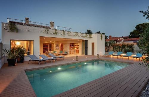 Stinjan Villa | Villa in Stinjan with Pool and Sea View