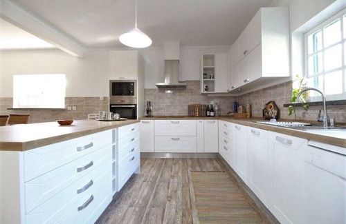 Verdizela Villa | Villa in the green, near the sea, Lisbon, Golf Aroeira and large regional park