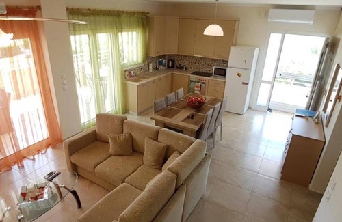 Nea Propontida Villa | Villa Iris 2 by RentalsPro