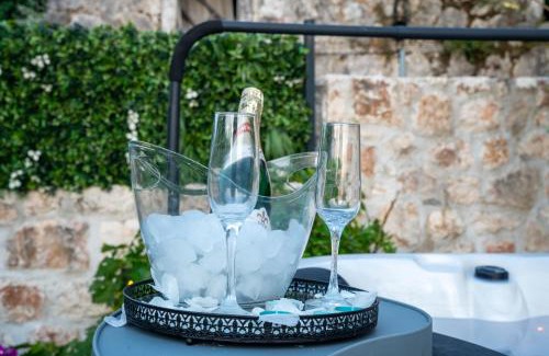 Oslje Villa | Villa Ivona with swimming pool and jacuzzi