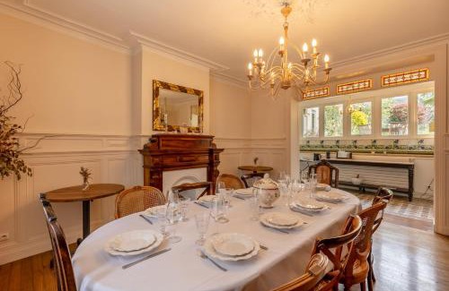 Honfleur Villa | Villa Jane'Laur Magnificent mansion with garden 11 P
