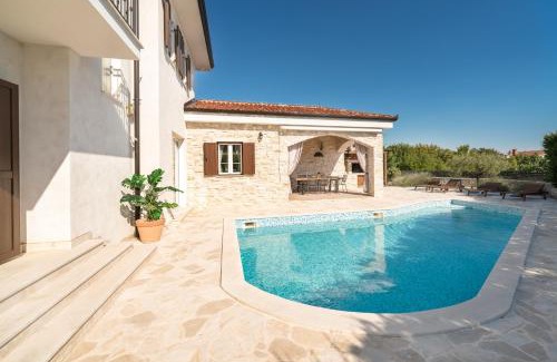 Kras Villa | Villa Kala-luxury villa, heated pool in a quiet area - by TRAVELER tourist agency Krk