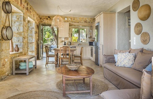 Roda Villa | Villa Kalou Cottage by Villa Plus