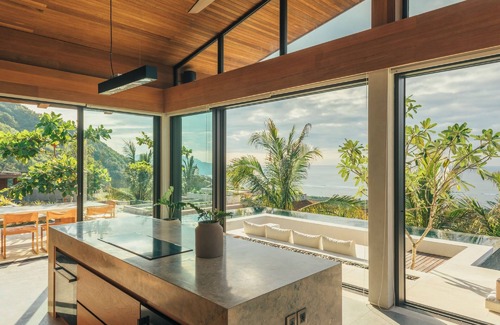 Praya Barat Villa | Villa Kami at Tampah Hills