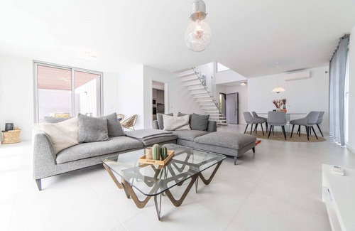 Charneca de Caparica e Sobreda Villa | Villa Kamila - Allure Villas