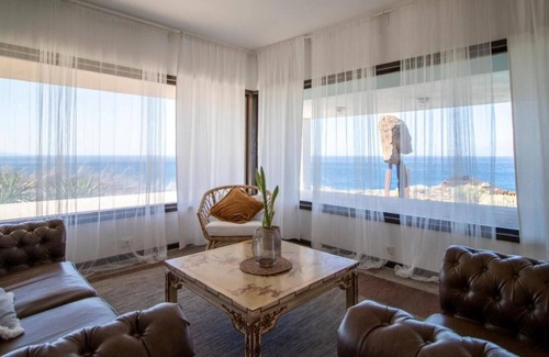 Buenavista del Norte Villa | Villa "Karat Villa Oásis De Teno" with Heated Pool, 2 Terraces & Wi-Fi