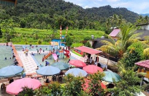 Padang Villa | Villa Kayu Razka