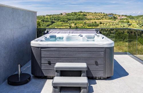 Momjan Villa | Villa Kim