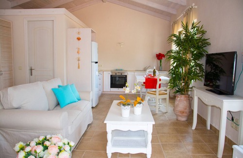 Karavados Villa | Villa 'Kochilaki Ideales Resort' with Sea View, Wi-Fi and Air Conditioning
