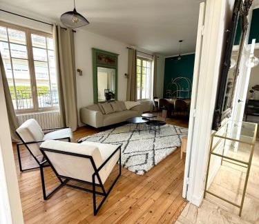 La Celle-sous-Gouzon Villa | Villa l'Écrin - Piscine privée