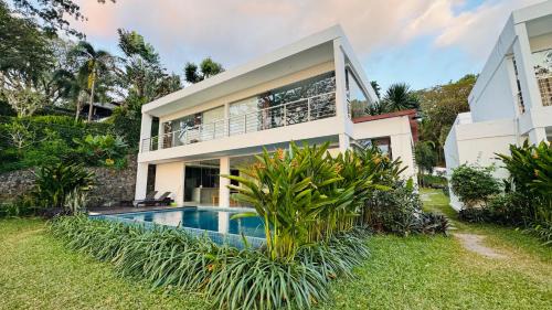 Senggigi Villa | Villa L2 Lombok