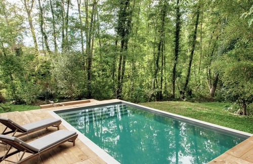 Saubion Villa | Villa 'La Cabane Du Moulin' with Private Pool, Private Terrace and Wi-Fi