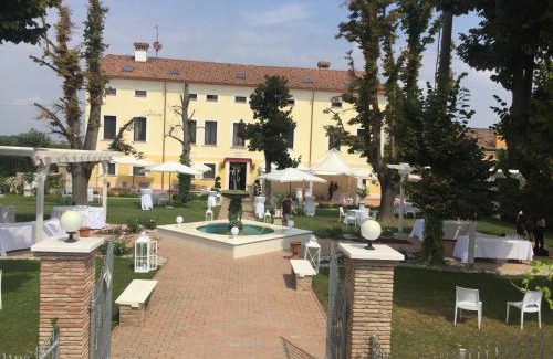 Monestirolo Apartment | Villa La Lolliana