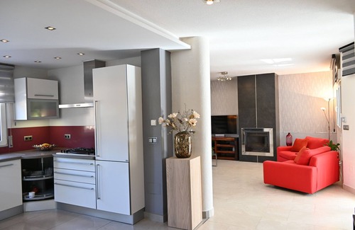 El Algar Villa | Villa 'La Mariposa' with Sea View, Wi-Fi and Air Conditioning