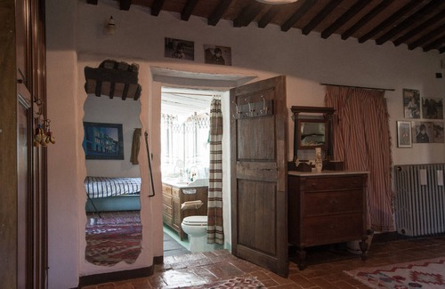 Manciano Villa | Villa 'Le Peschiere' with Private Terrace, Private Garden and Wi-Fi