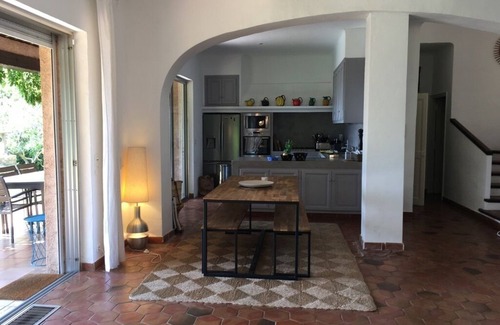 Gassin House | Villa les rossignols. charming, serene and beautiful.