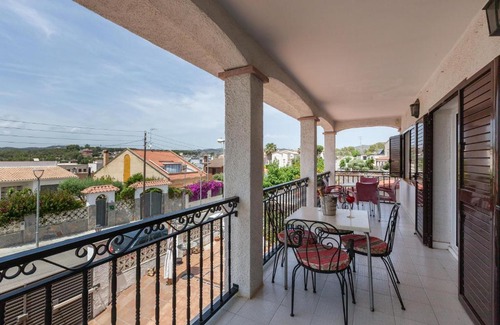 Vilanova I la Geltru House | Villa Lilia
