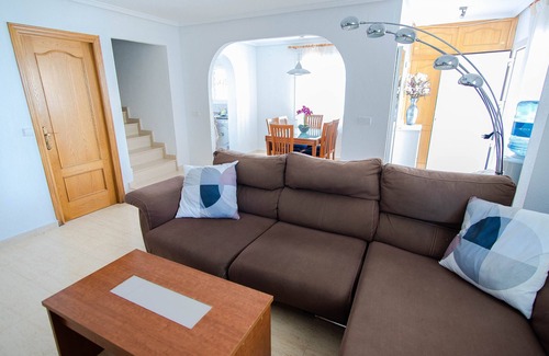 Puerto Marino Villa | Villa Lito. Preciosa villa en un entorno tranquilo