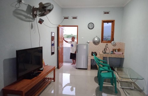 Pelabuhan Ratu House | Villa Losso famili