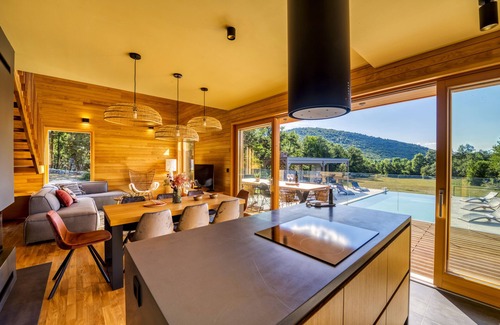 Lovinac Villa | Villa Lovelos