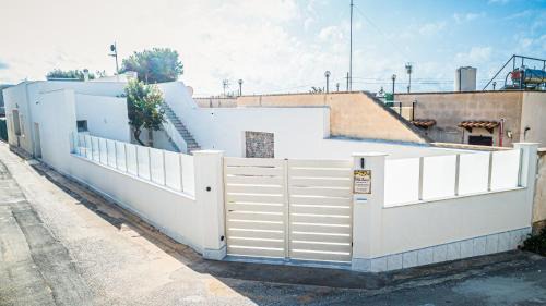 Tre Fontane House | Villa Lumia