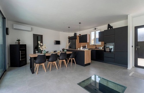 La Bouverie House | Villa Luxe & Eco - Dream and Nature Pool and Spa