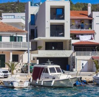 Vinisce Villa | Villa Lux