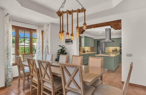 San Pedro de Alcantara Villa | Villa Magnolia